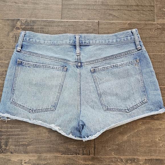 Madewell Women's Button Fly Jean Shorts sz 30 - Picture 4 of 5